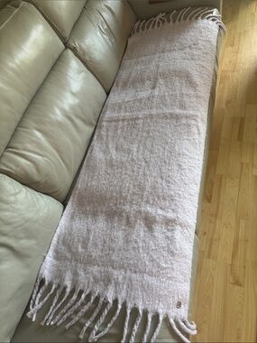 Michael Kors lavender color scarf L